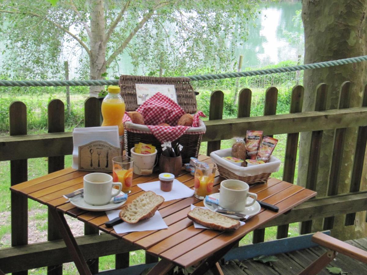 Camping Belle Riviere Chaniers Exterior foto