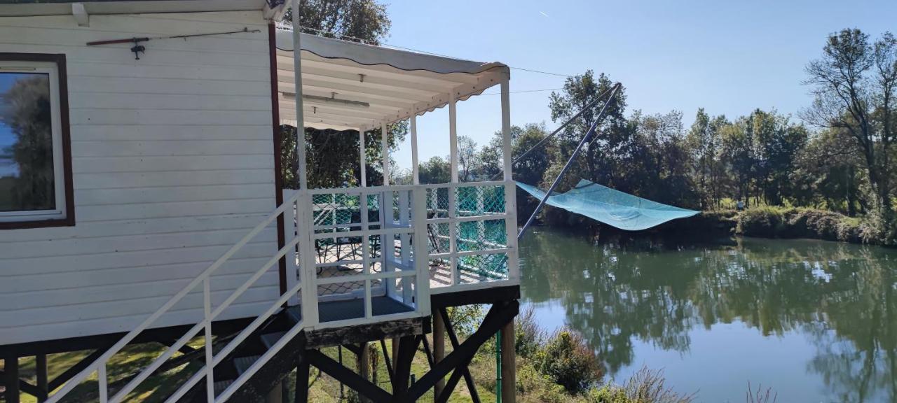 Camping Belle Riviere Chaniers Exterior foto