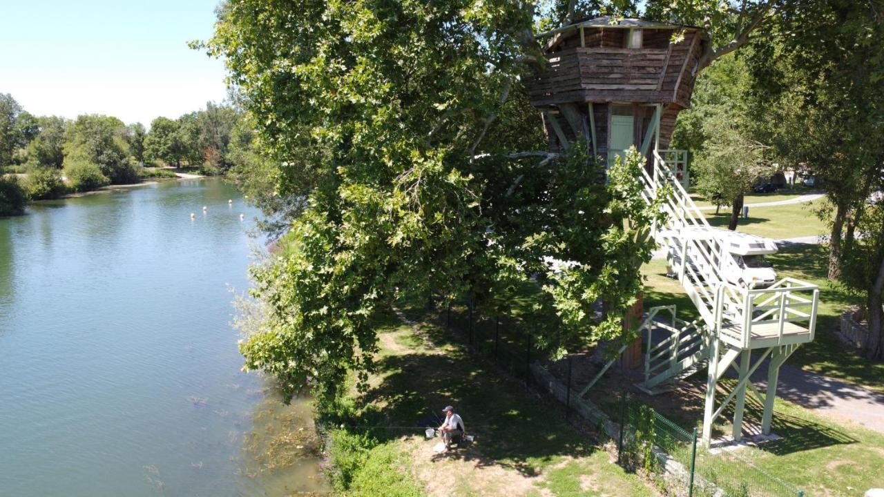 Camping Belle Riviere Chaniers Exterior foto
